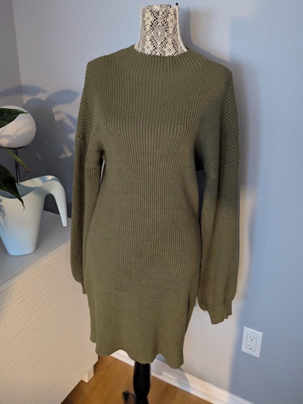 Vici long-sleeve sweater dress